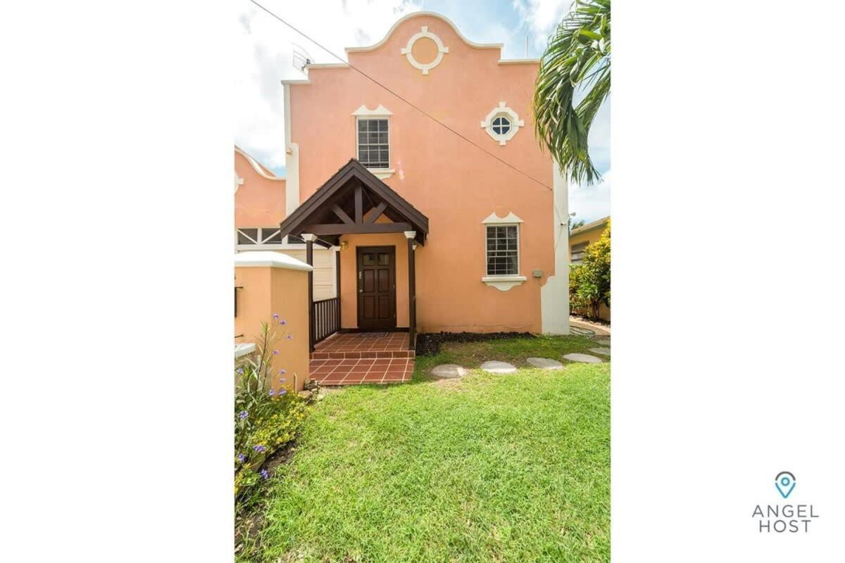 2-Story Townhome With Private Pool, Ideal For Group! Christ Church Exteriör bild