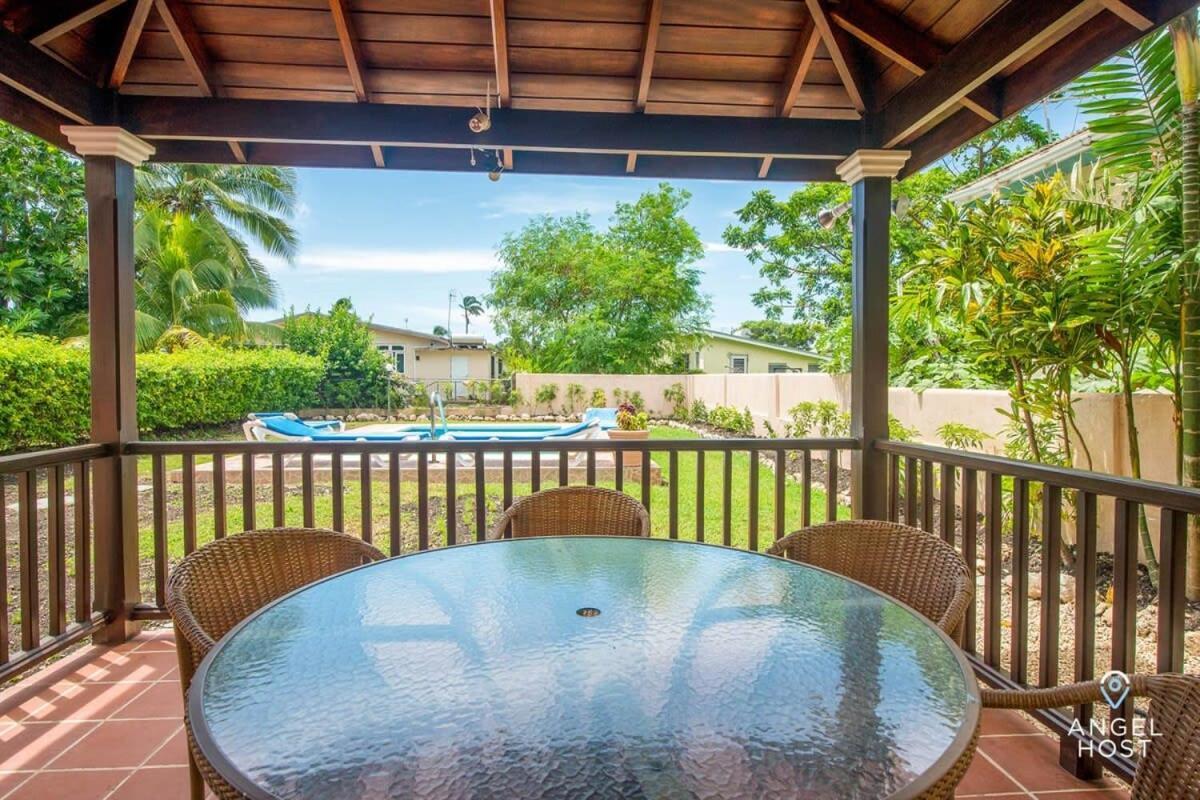 2-Story Townhome With Private Pool, Ideal For Group! Christ Church Exteriör bild