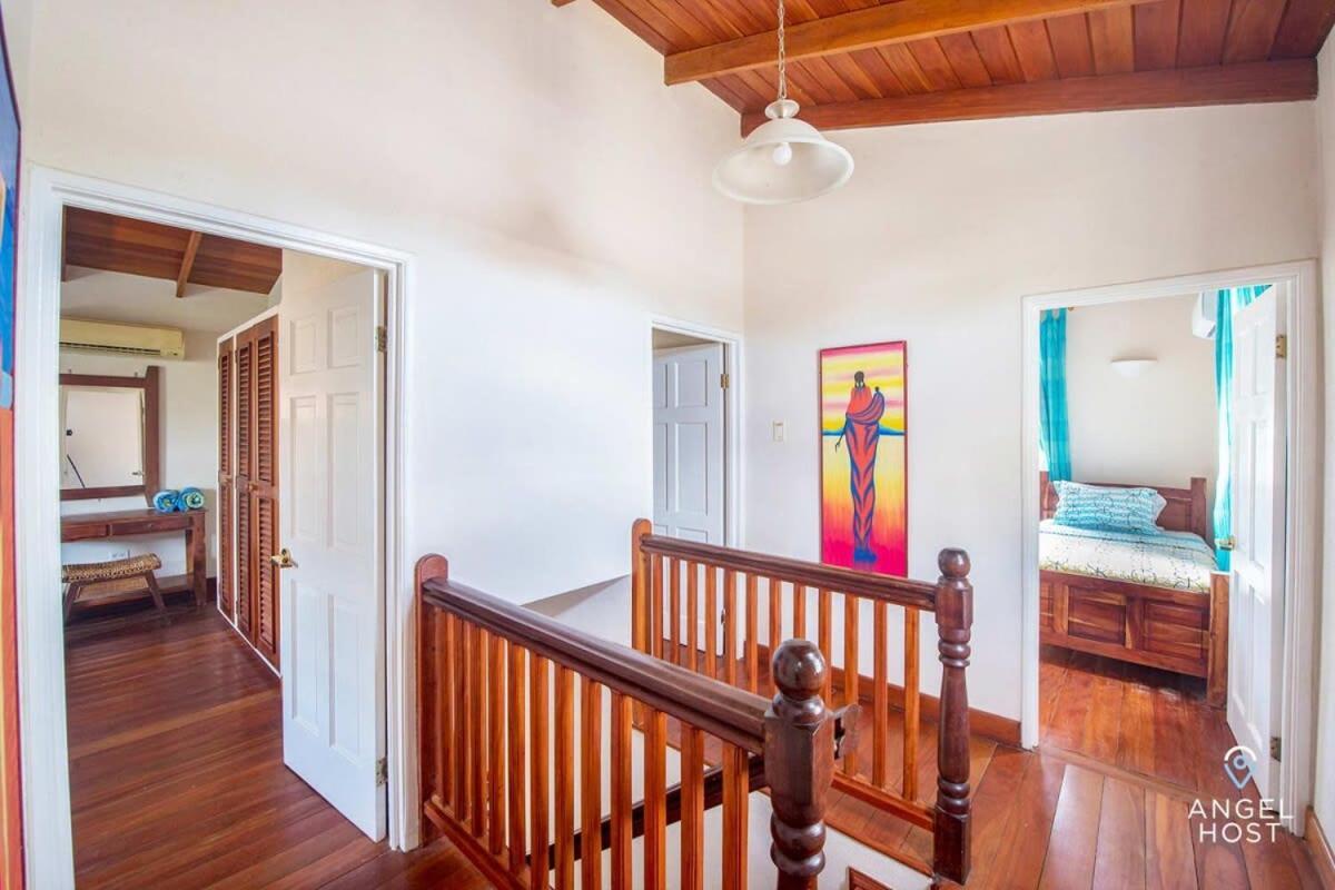 2-Story Townhome With Private Pool, Ideal For Group! Christ Church Exteriör bild