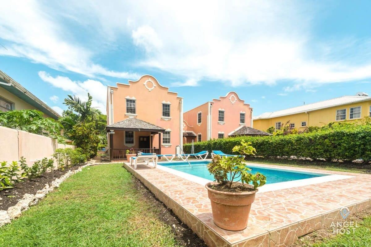 2-Story Townhome With Private Pool, Ideal For Group! Christ Church Exteriör bild