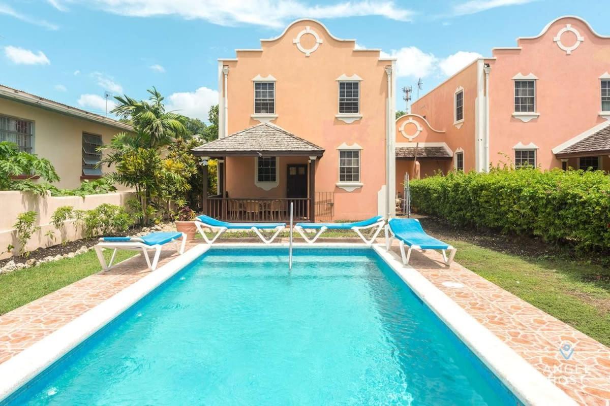 2-Story Townhome With Private Pool, Ideal For Group! Christ Church Exteriör bild