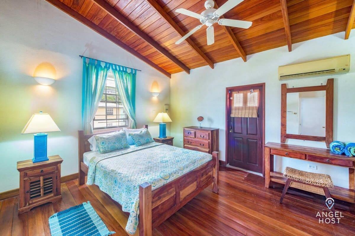 2-Story Townhome With Private Pool, Ideal For Group! Christ Church Exteriör bild
