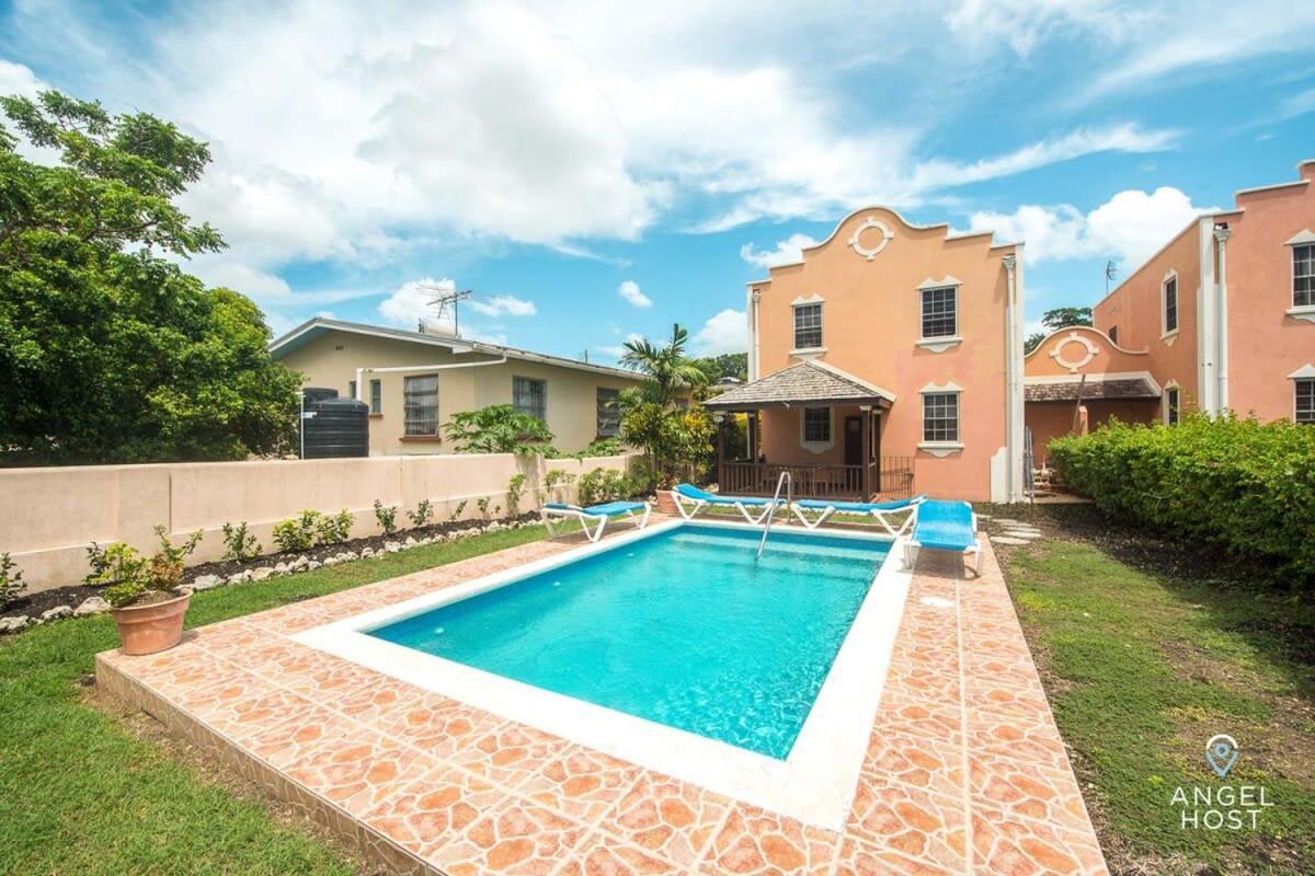 2-Story Townhome With Private Pool, Ideal For Group! Christ Church Exteriör bild